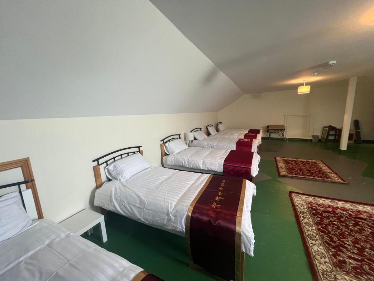 Elegant Rooms And Suites In Knock Knock  Exterior foto